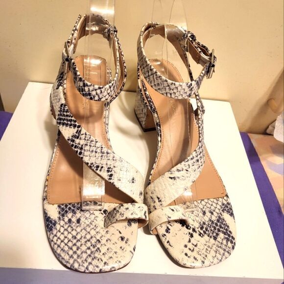 BCBG "Danni" Snakeskin Print Leather Toe Ring Chunky Heel Sandals Sz.8/38.5 $150 - Picture 6 of 9